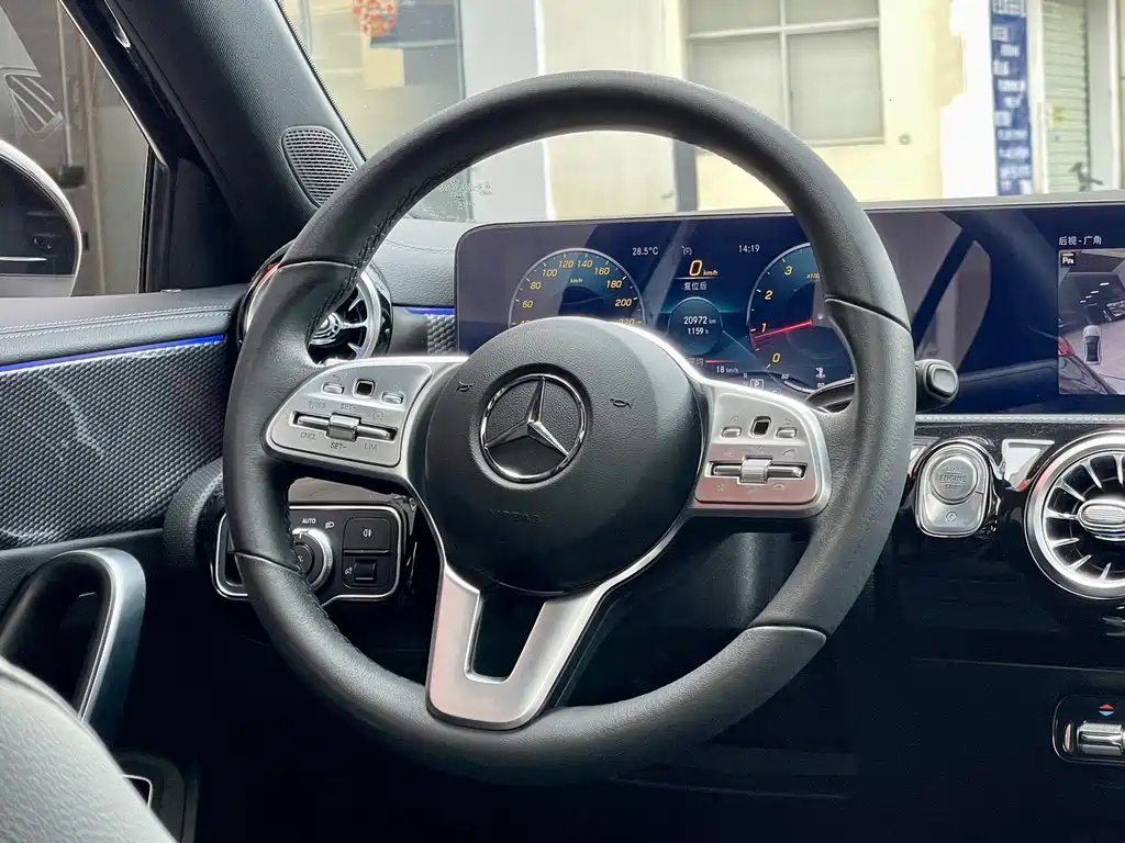 MERCEDES BENZ A-CLASS 2021