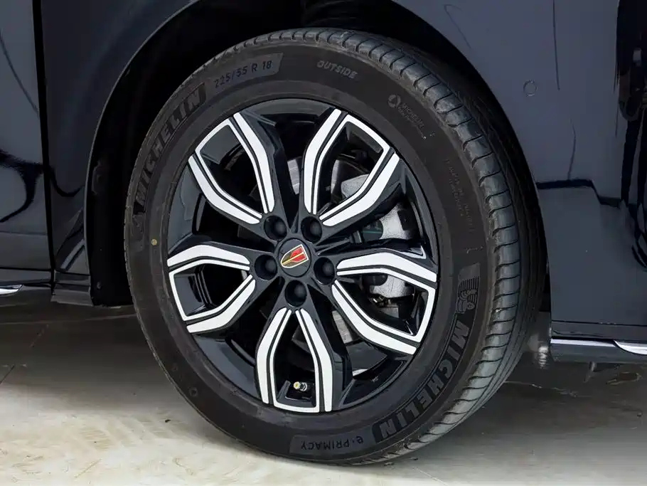HONGQI HQ9 2023