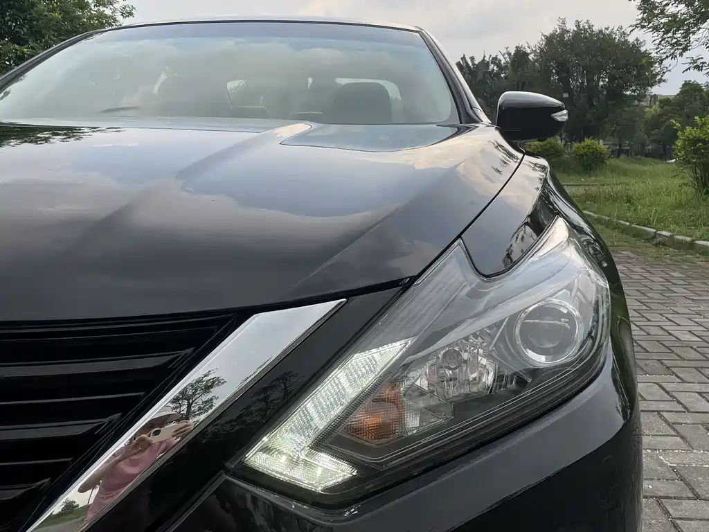 NISSAN TEANA 2018