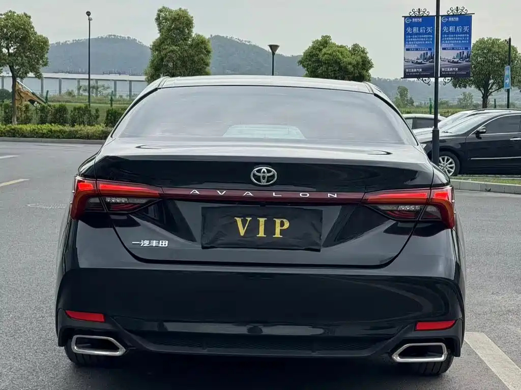 TOYOTA AVALON 2022