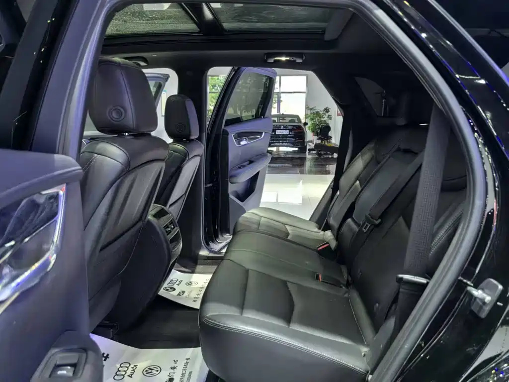 CADILLAC XT5 2022