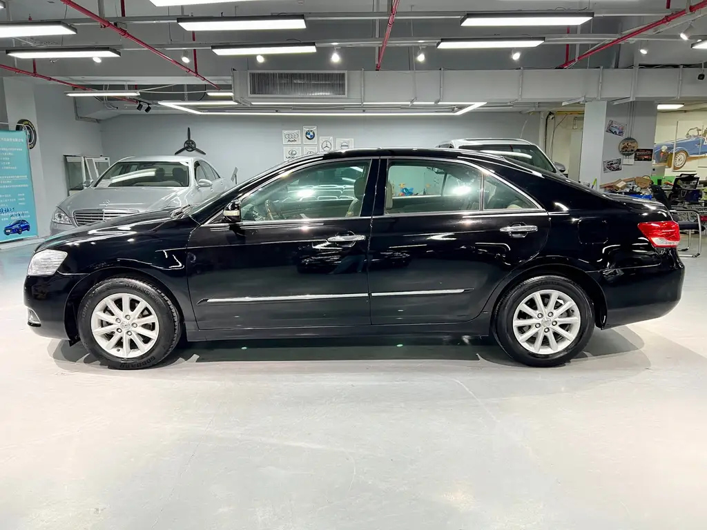 TOYOTA CAMRY 2011