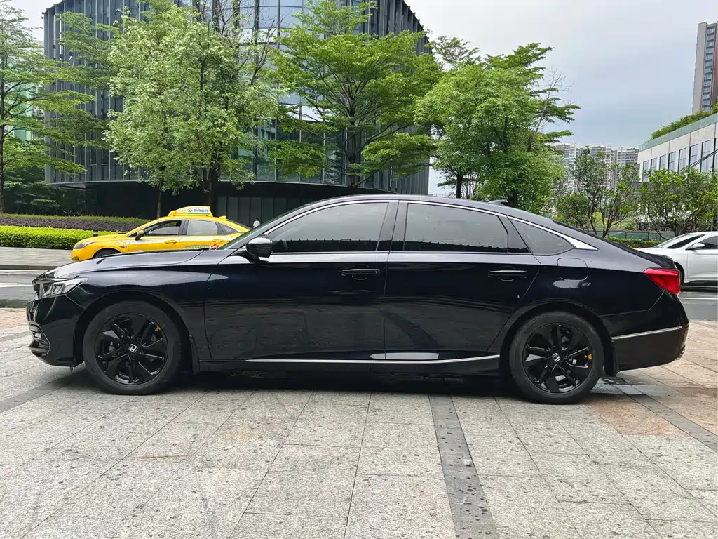 HONDA ACCORD 2021