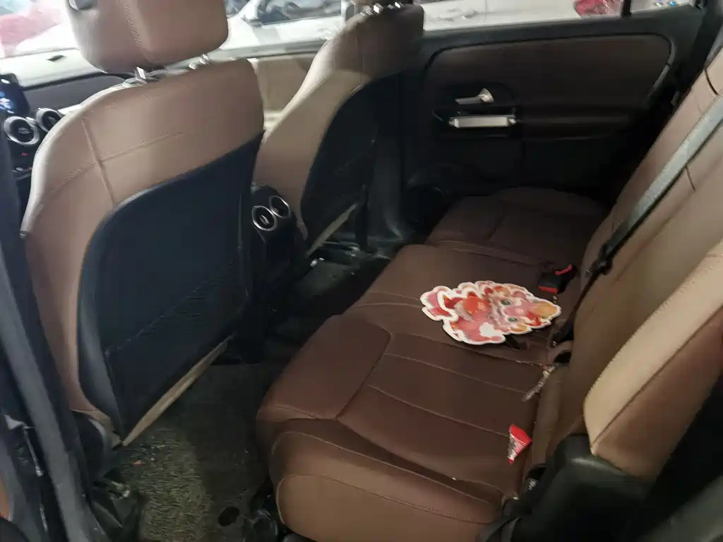 MERCEDES BENZ GLB 2021