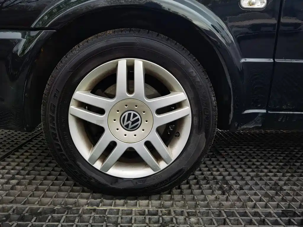 VOLKSWAGEN JETTA 2012