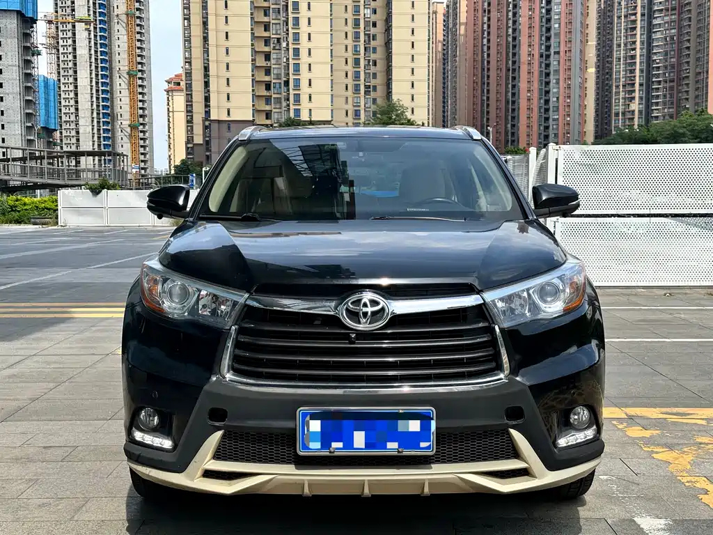 TOYOTA HIGHLANDER 2015