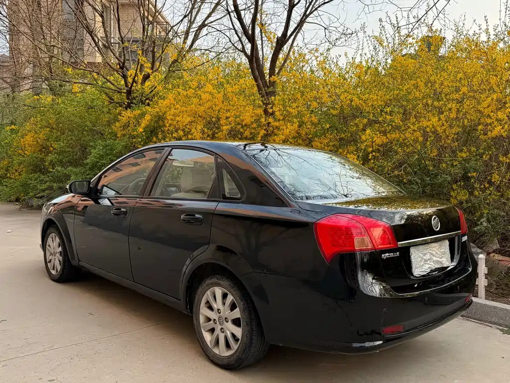 BUICK EXCELLE 2010