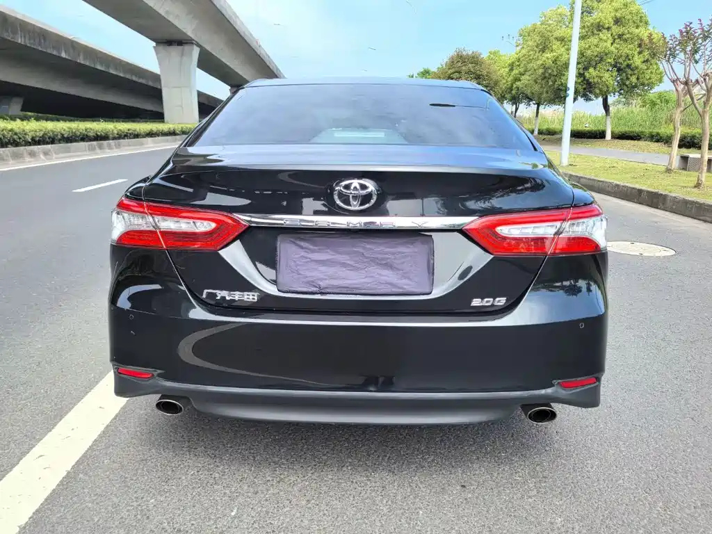 TOYOTA CAMRY 2021