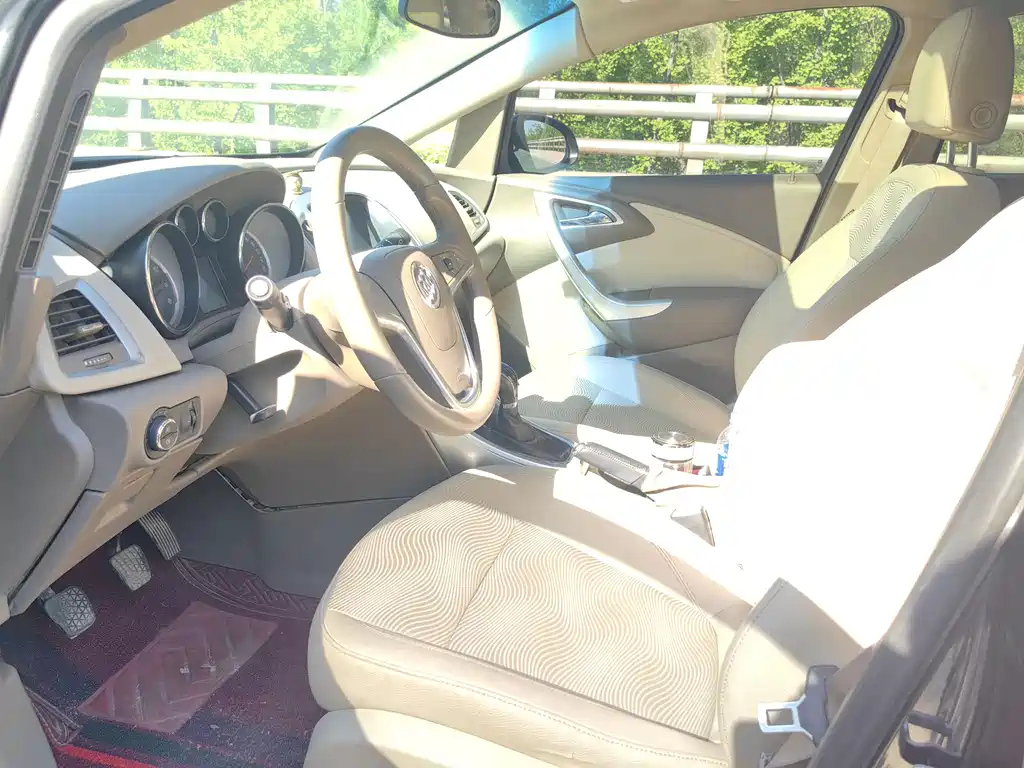 BUICK EXCELLE 2012