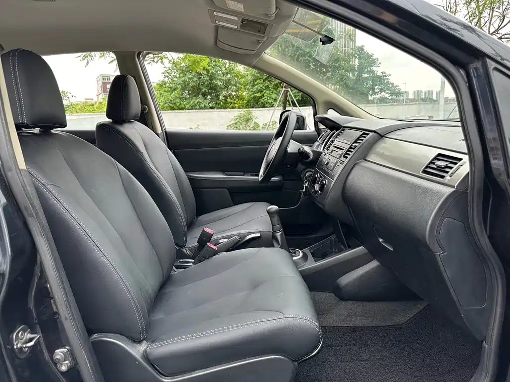 NISSAN TIIDA TIIDA 2010