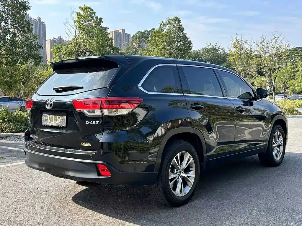 TOYOTA HIGHLANDER 2018