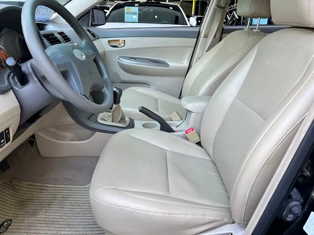 BYD L3 2013