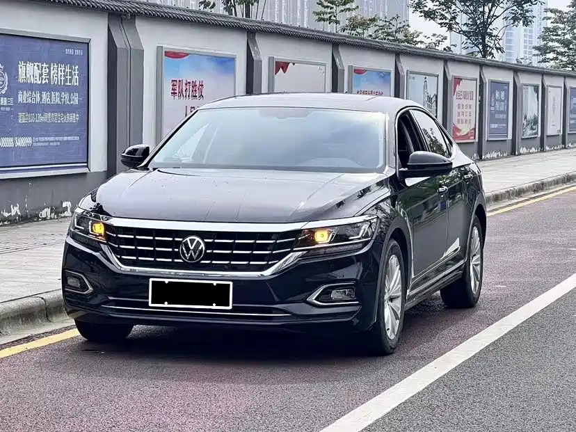 VOLKSWAGEN PASSAT 2020