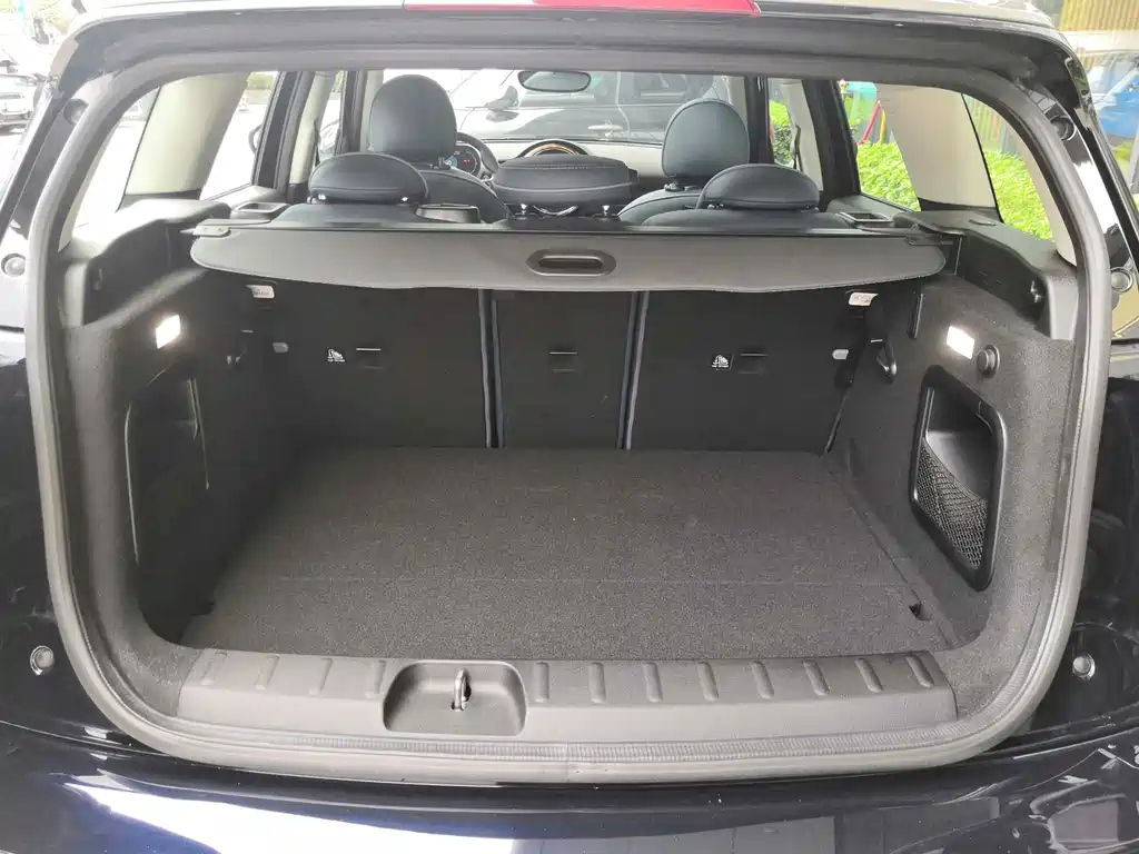MINI CLUBMAN 2022