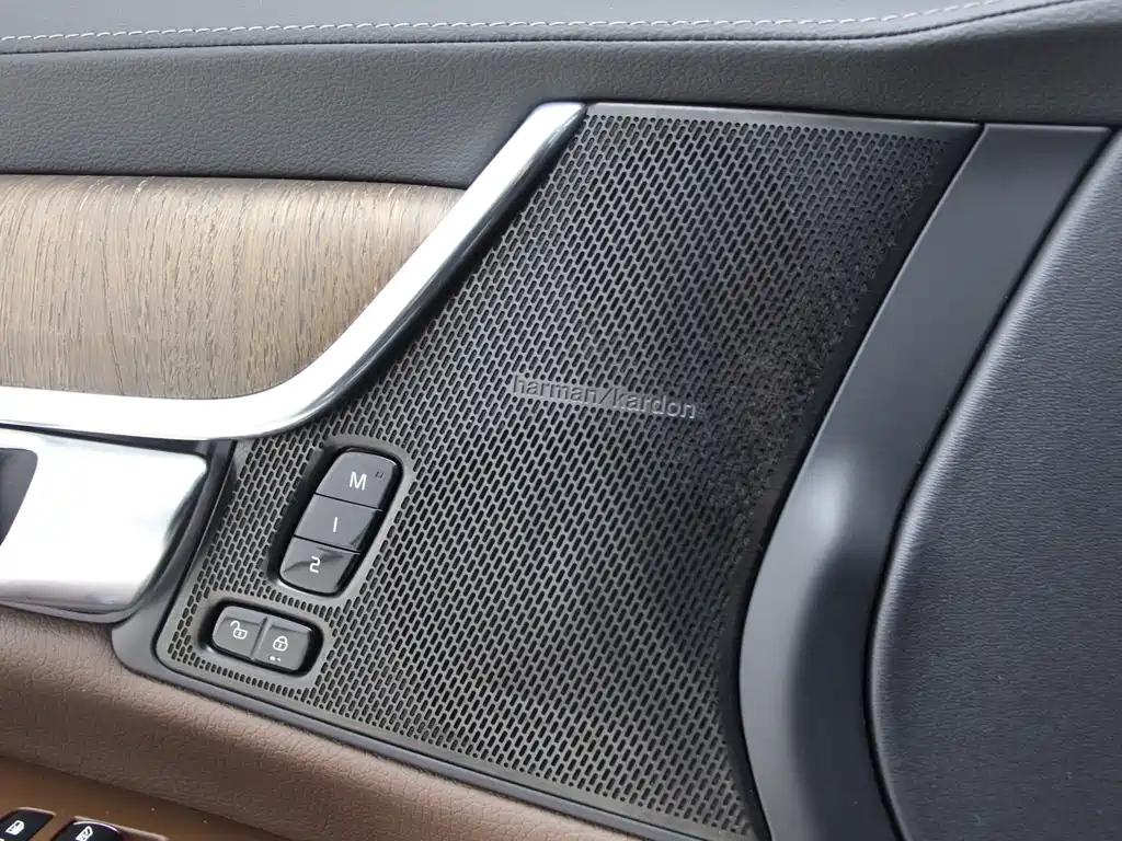 VOLVO S90 2021