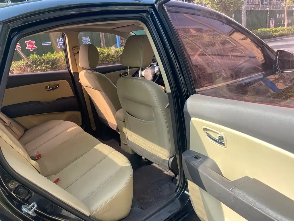 HYUNDAI CELESTA 2009