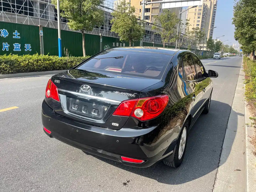 HYUNDAI CELESTA 2009