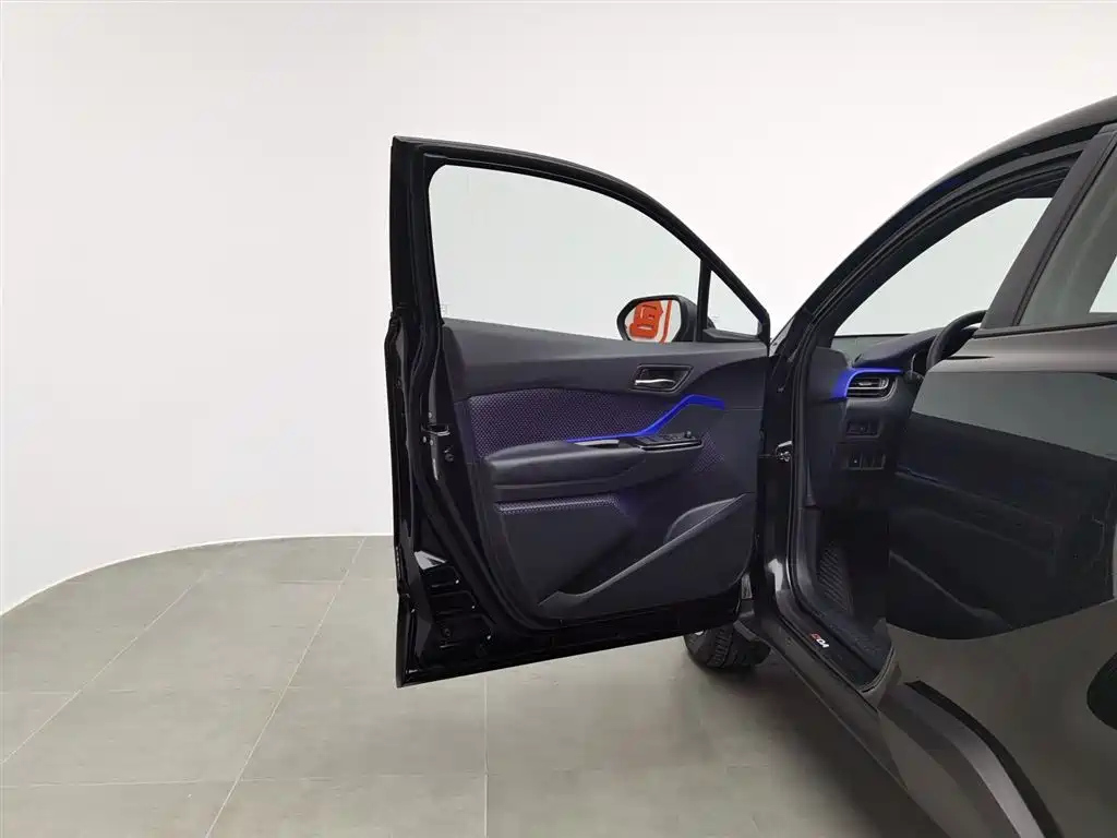 TOYOTA IZOA 2021