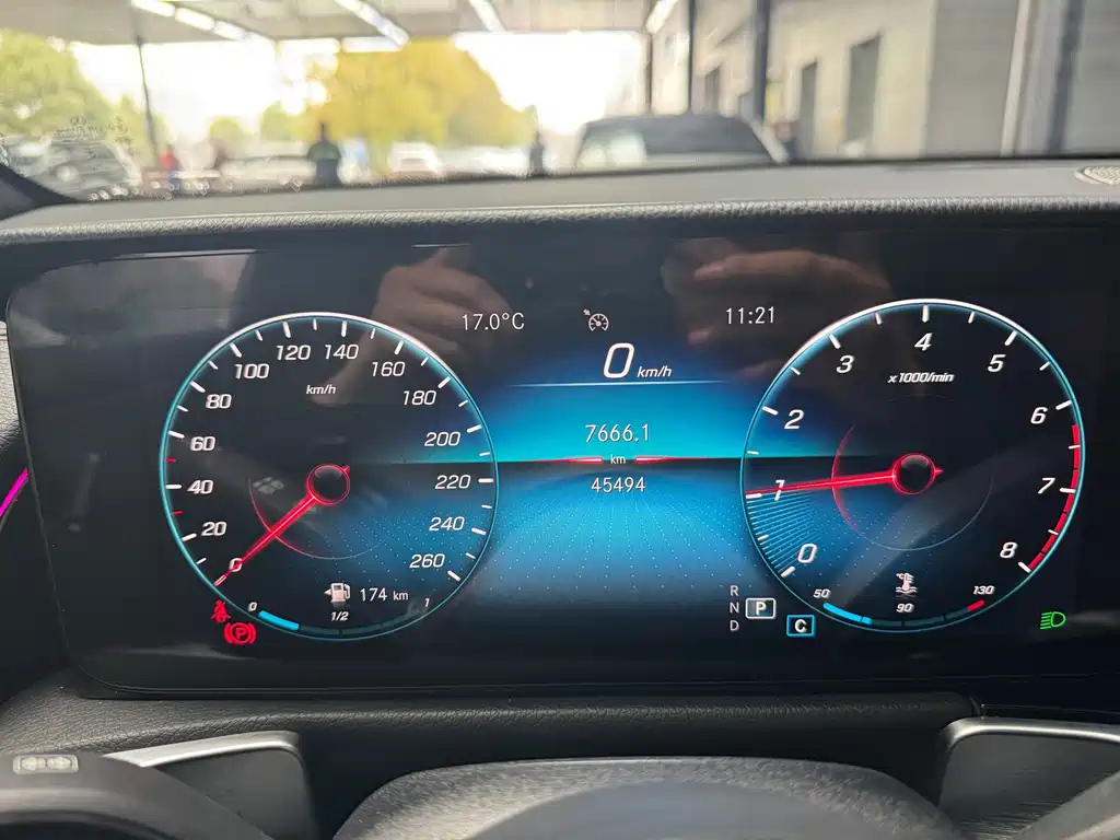 MERCEDES BENZ GLB 2022