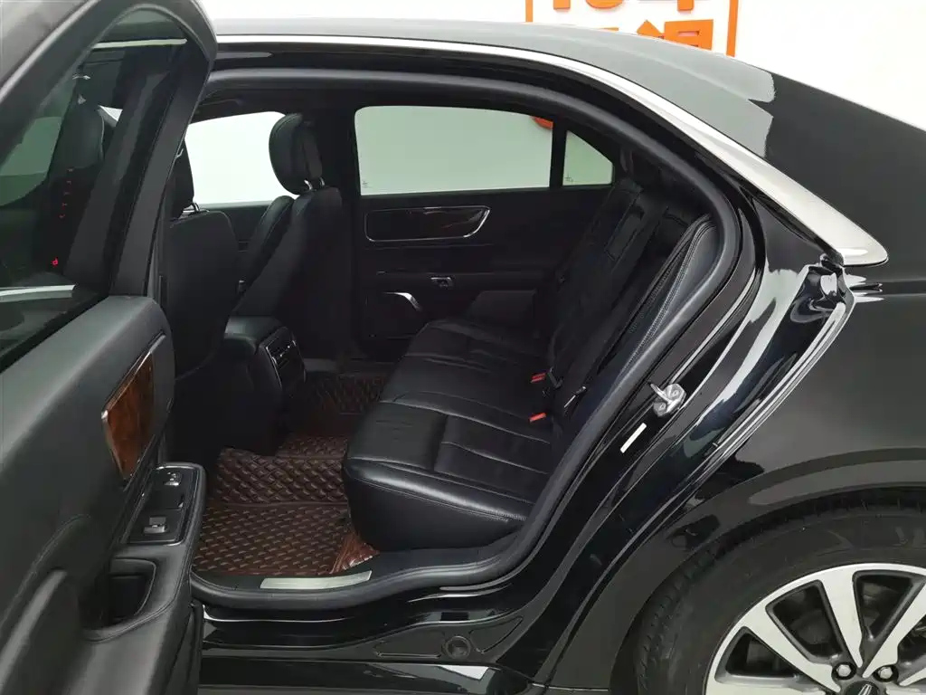 LINCOLN CONTINENTAL 2018