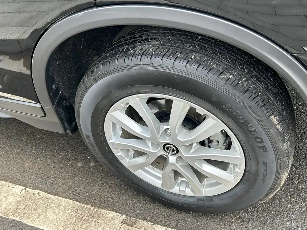 NISSAN X-TRAIL 2023