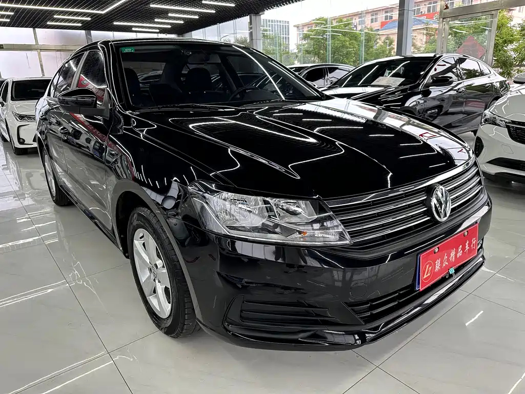 VOLKSWAGEN LAVIDA 2022