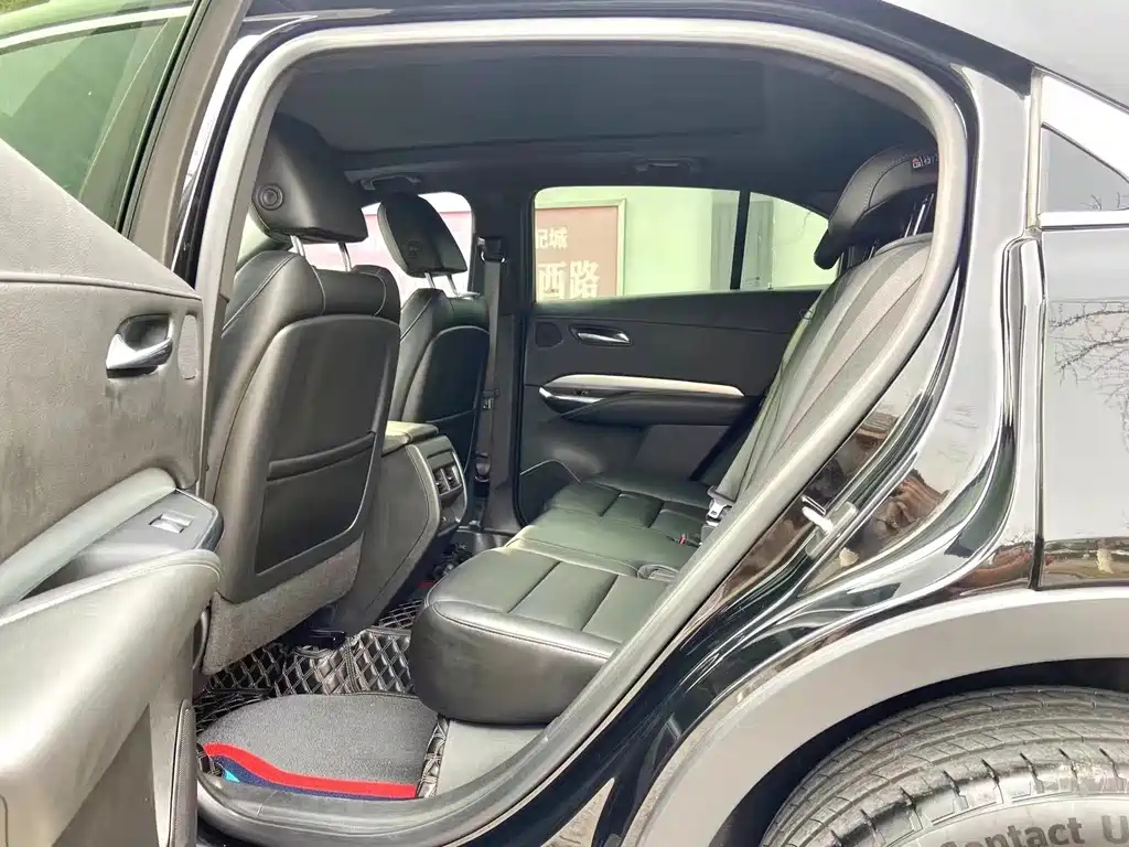 CADILLAC XT4 2022
