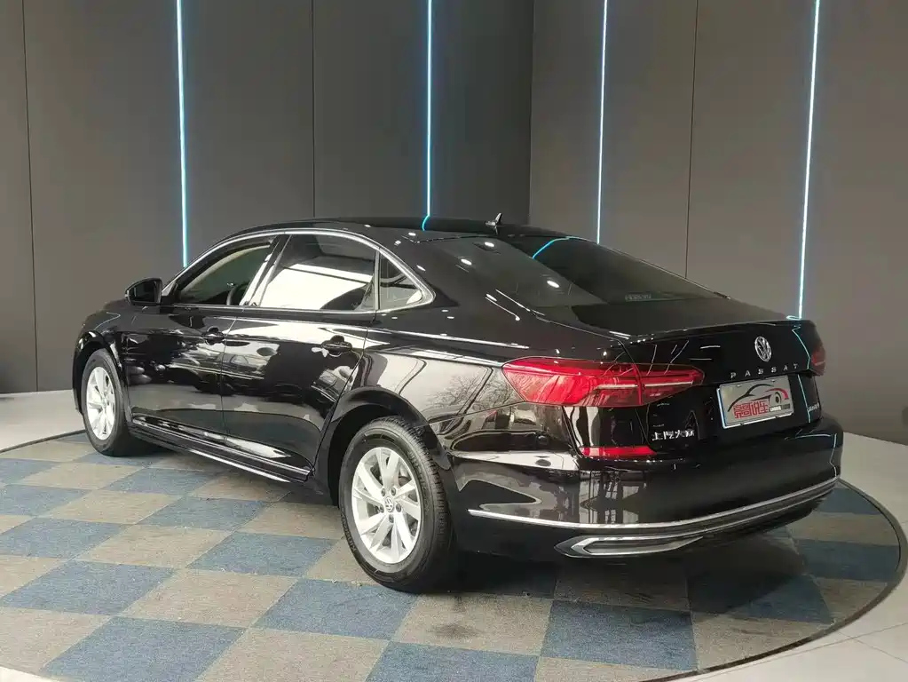 VOLKSWAGEN PASSAT 2020
