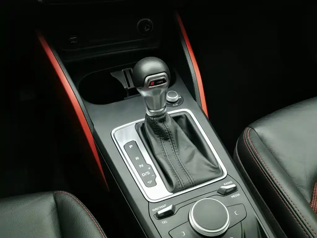 AUDI Q2L 2020