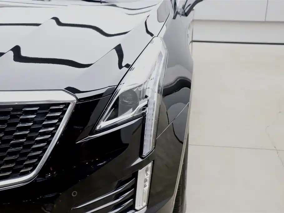 CADILLAC XT5 2022