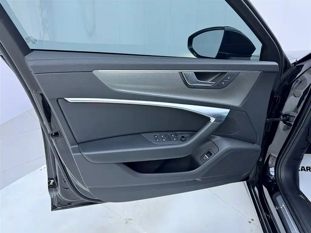 AUDI A6L 2022