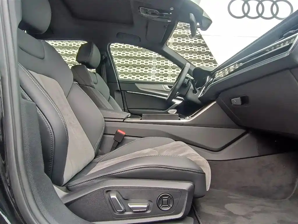 AUDI A6L 2023