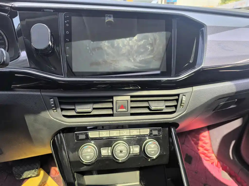 VOLKSWAGEN TAYRON 2020