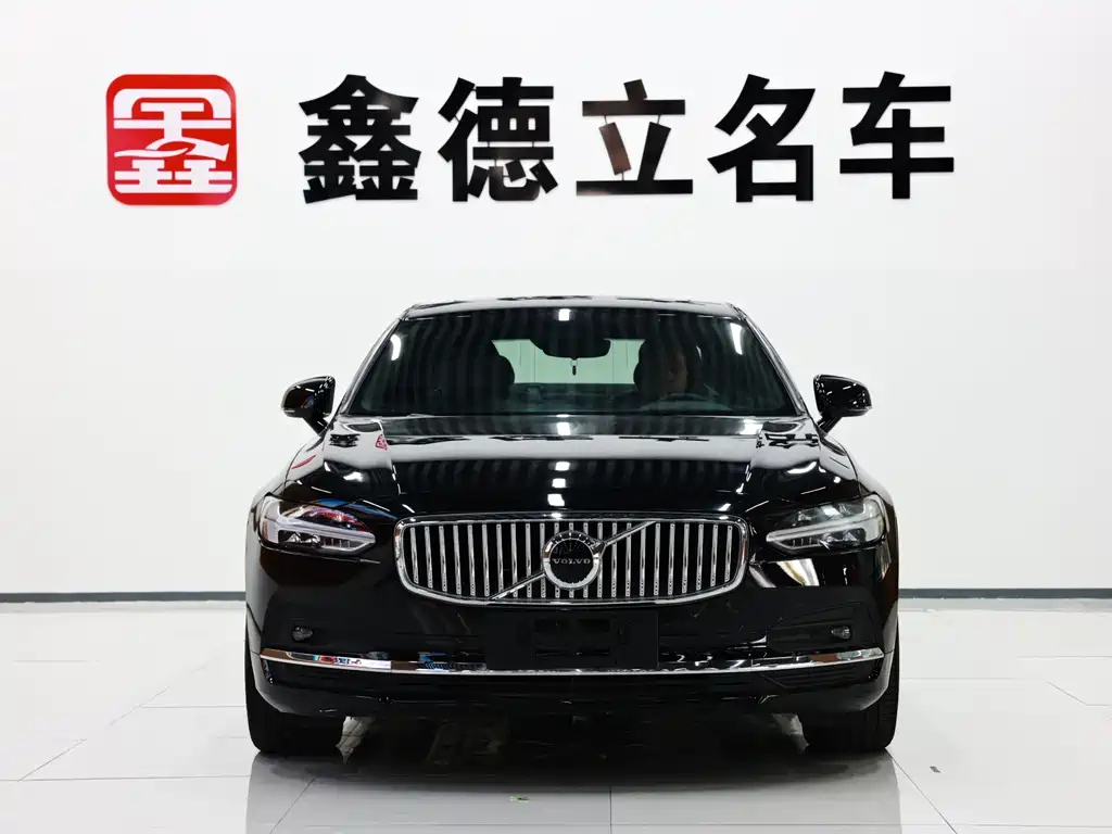 VOLVO S90 2021