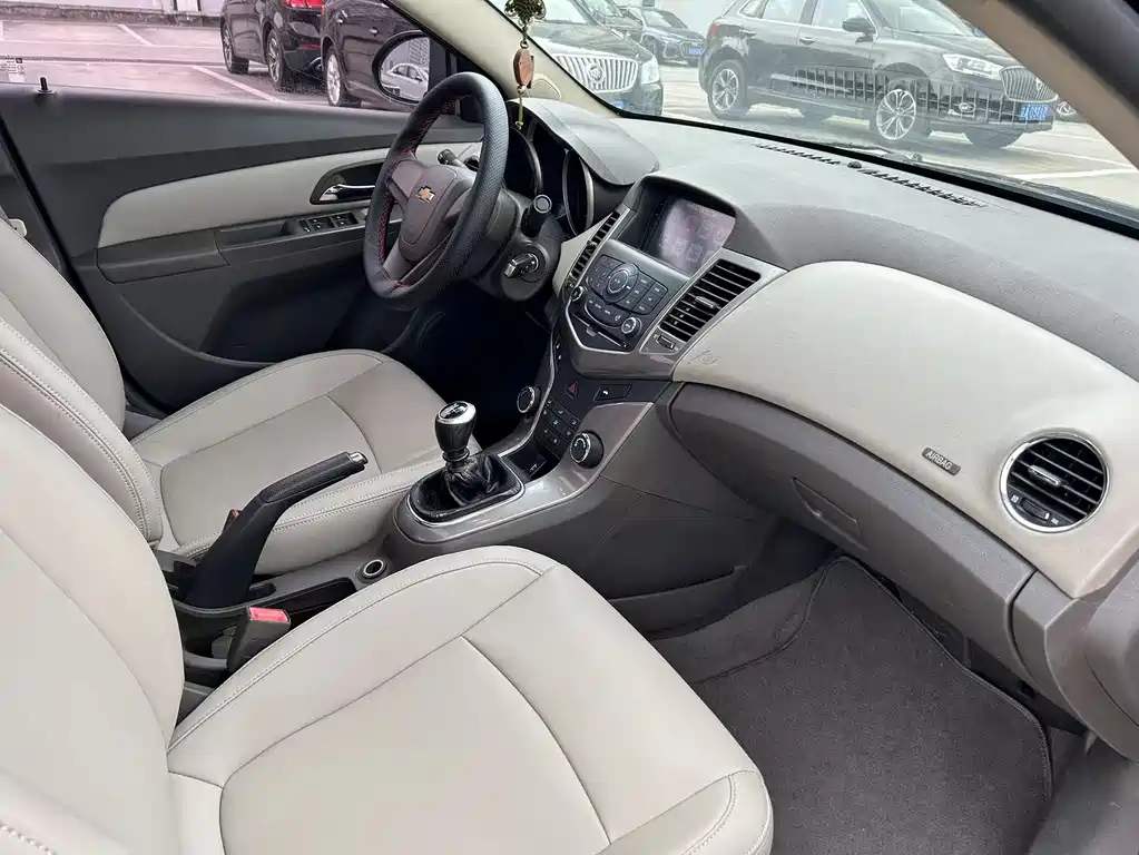 CHEVROLET CRUZE 2016
