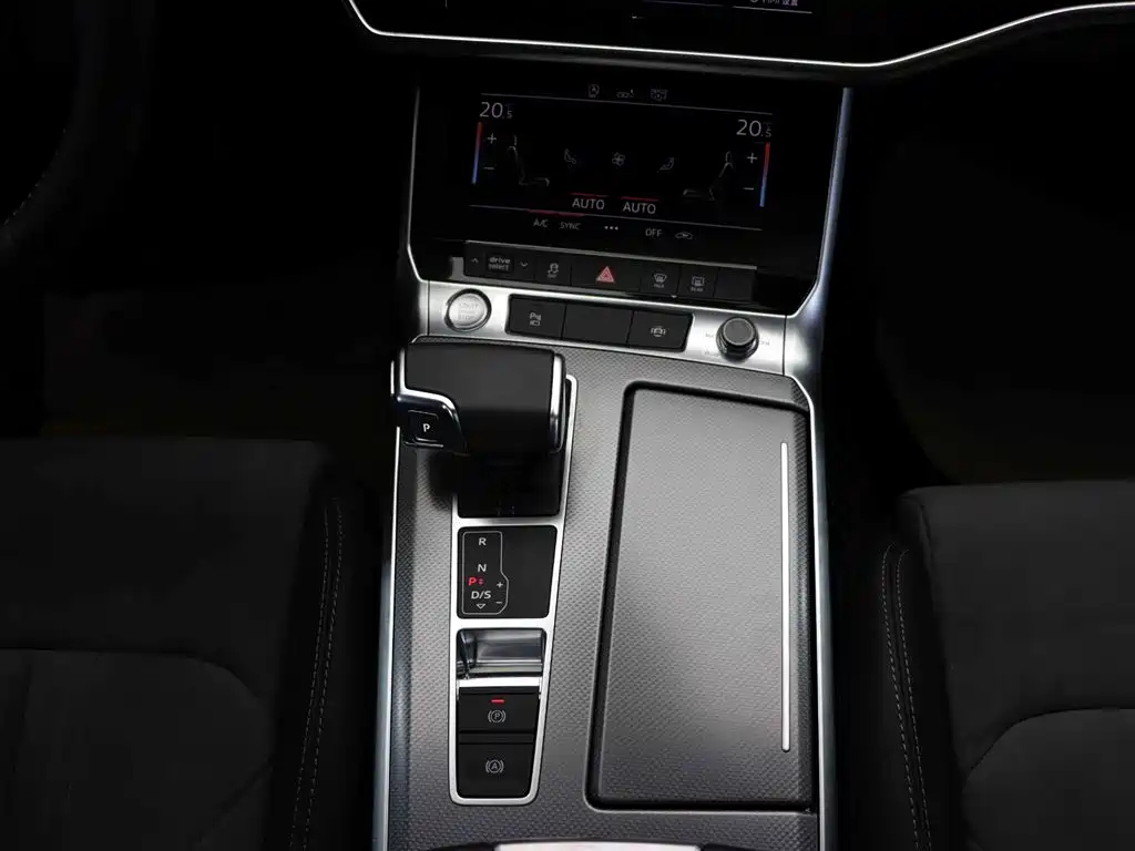 AUDI A6L 2020
