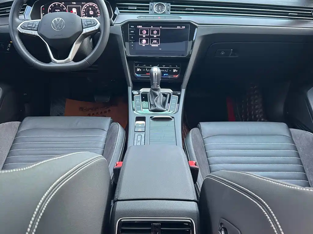 VOLKSWAGEN MAGOTAN 2021