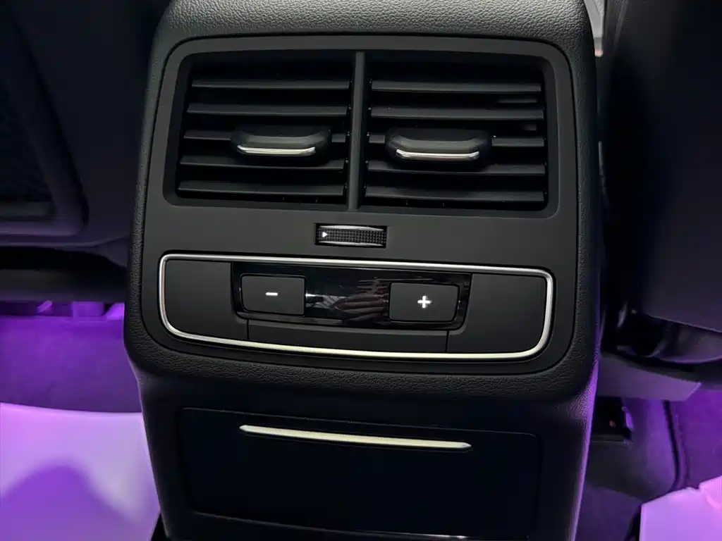 AUDI A4L 2022