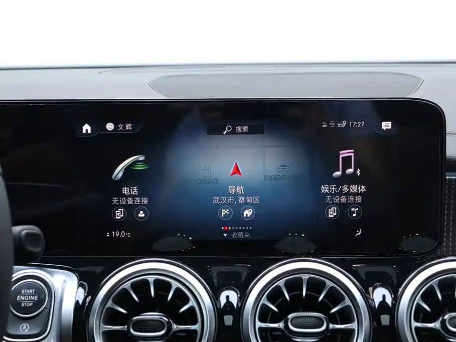MERCEDES BENZ GLB 2022