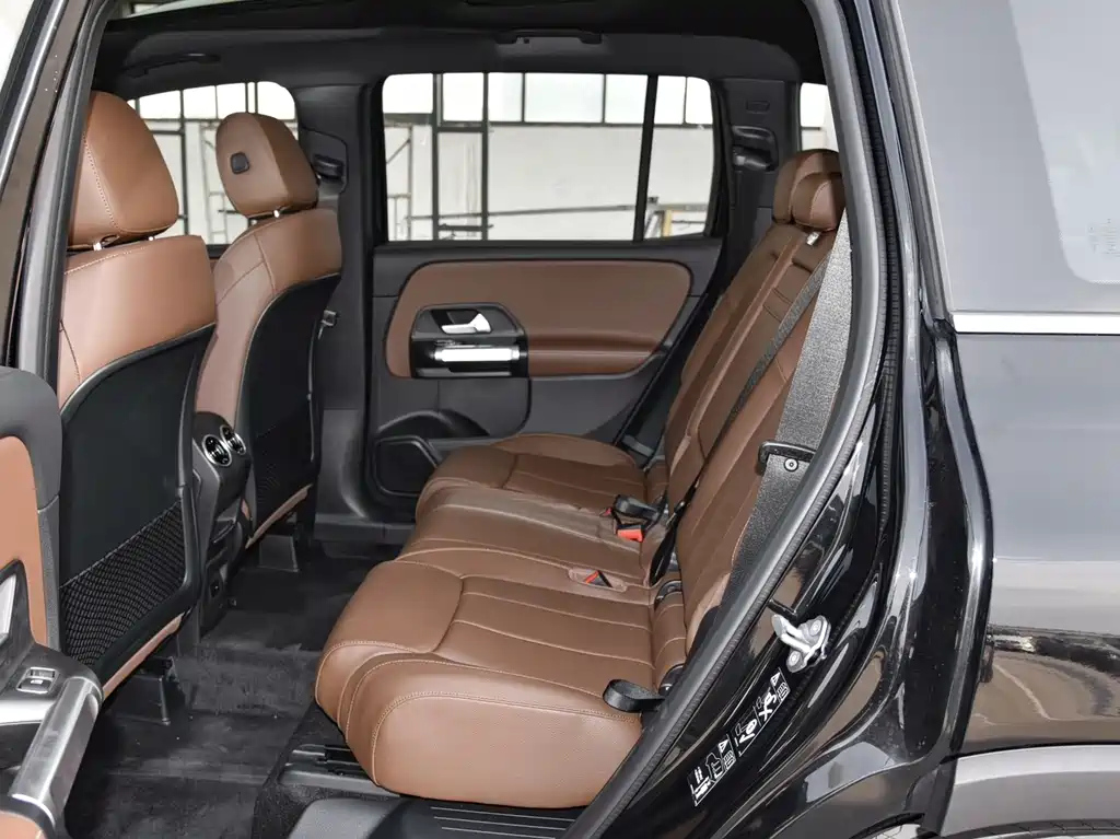 MERCEDES BENZ GLB 2023
