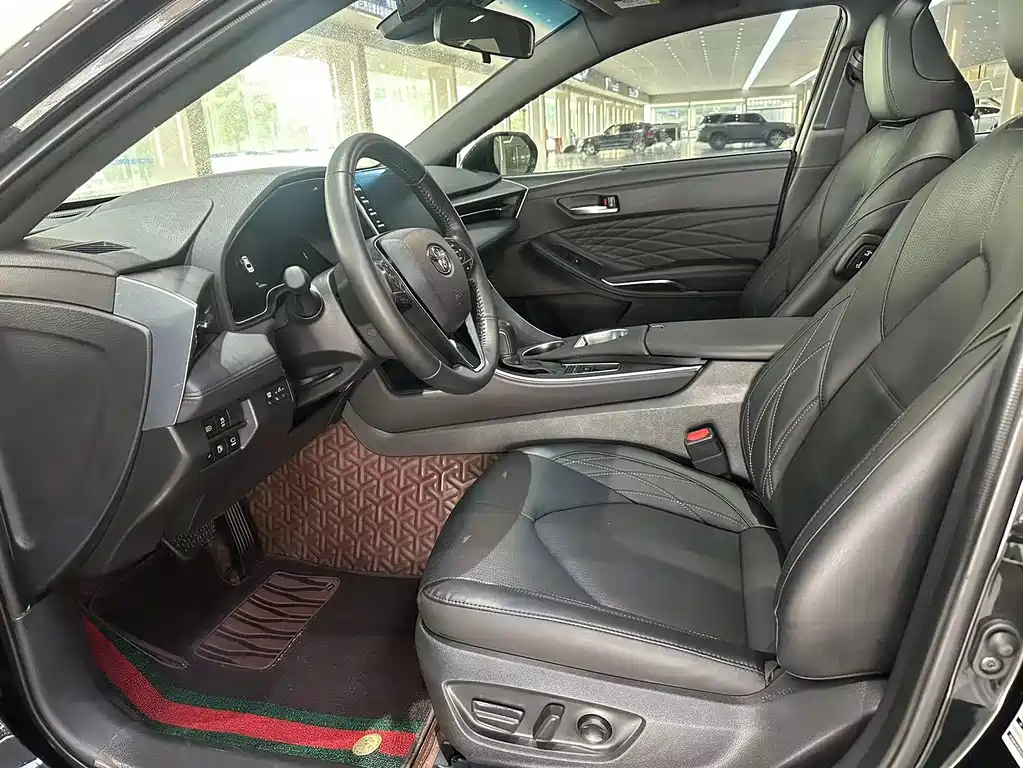 TOYOTA AVALON 2020