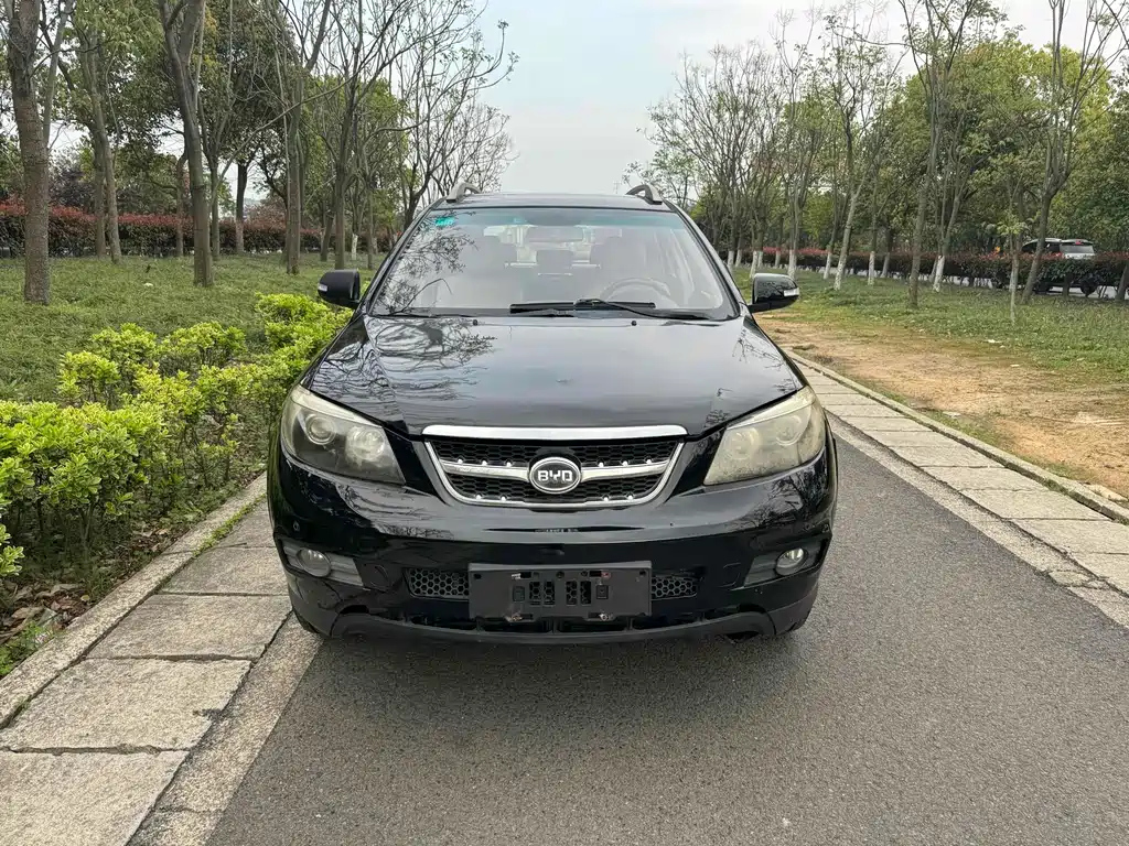 BYD S6 2013
