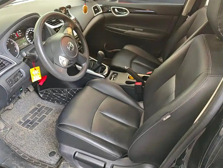 NISSAN SYLPHY 2019