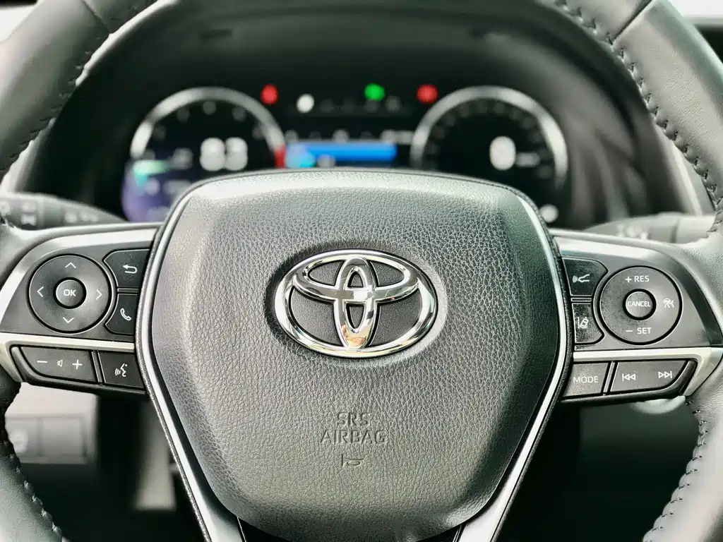 TOYOTA CAMRY 2022