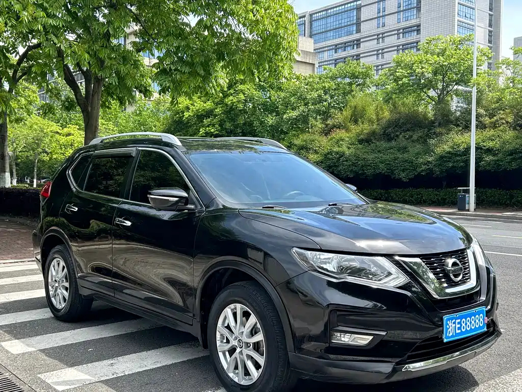 NISSAN X-TRAIL 2017