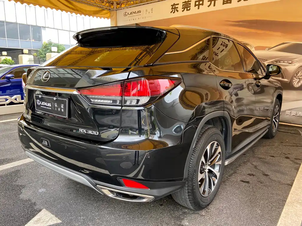 LEXUS RX 2022