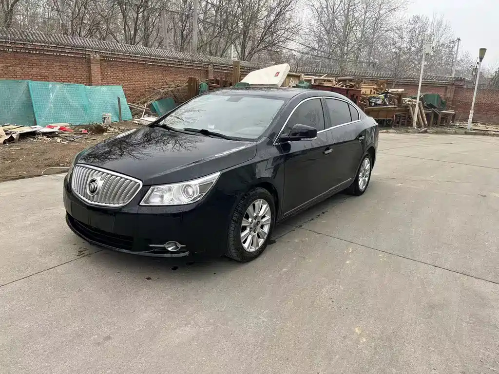BUICK LACROSSE 2010