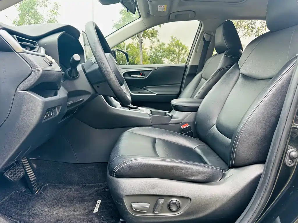 TOYOTA RAV4 RONGFANG 2020