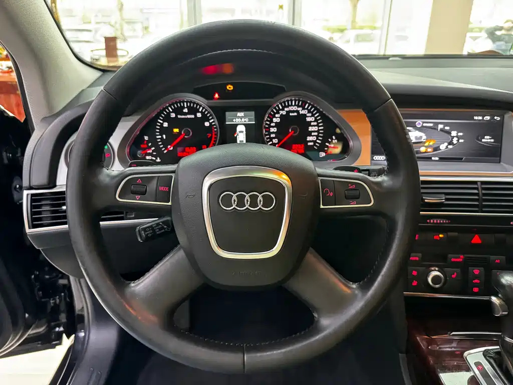 AUDI A6L 2011