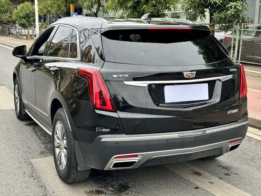 CADILLAC XT5 2020